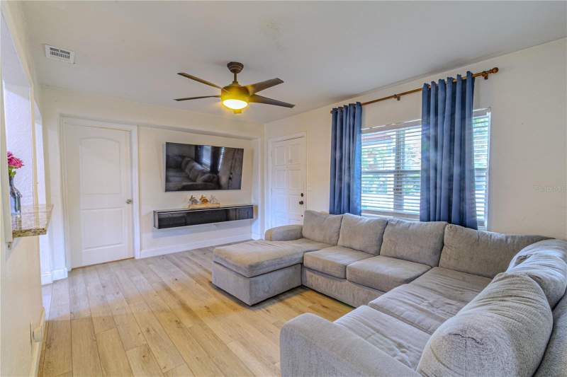 4 bedroom Single Family Residence at 1026 Sarita Street, Dreamwold, Sanford — photo 4