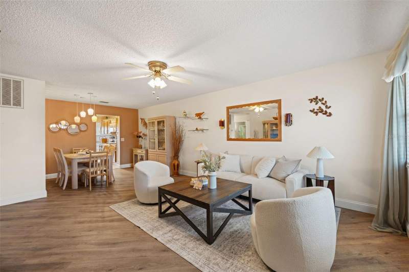 2 bedroom Condominium at 6070 80th Street #410, Terrace Park Of Five Towns, St Petersburg — photo 3
