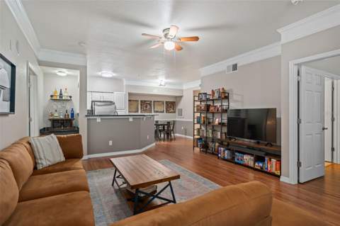 6663 Queens Borough Avenue #104, Orlando FL - photo 13 of 36