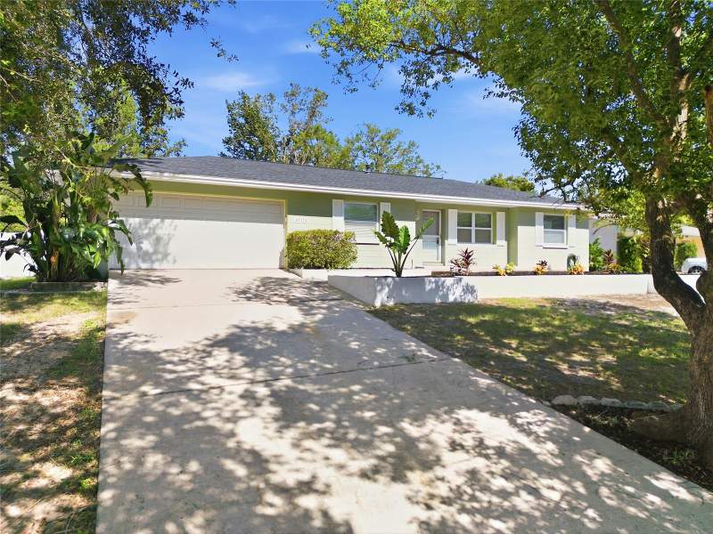 3 bedroom Single Family Residence at 12421 Brookside Street, Spring Hill, Spring Hill — photo 3