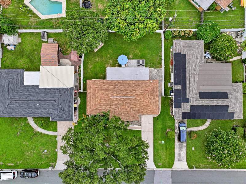 3 bedroom Single Family Residence at 1252 BURMA AVENUE, TROPIC HILLS, CLEARWATER — photo 4