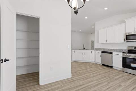 2585 SW 250th Drive, Newberry FL - photo 9 of 30
