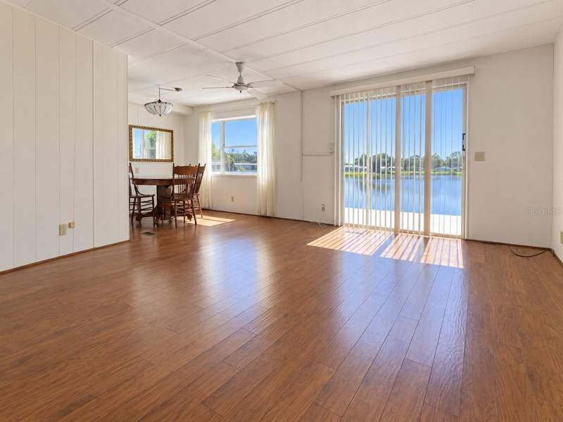 2 bedroom Mobile Home at 808 53rd Avenue #35, Palm Lake Estates, Bradenton — photo 4