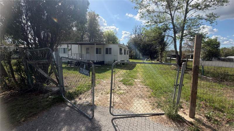 2 bedroom Mobile Home at 1842 NW 110th Court, Ocala Estate, Ocala — photo 3