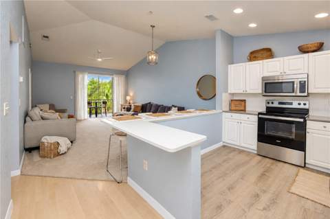 8389 Wingate Drive #2320, Sarasota FL - photo 6 of 6