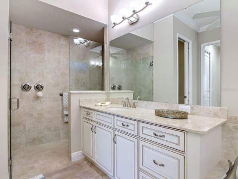 8461 Bridgeport Bay Circle, Mount Dora FL - photo 17 of 44