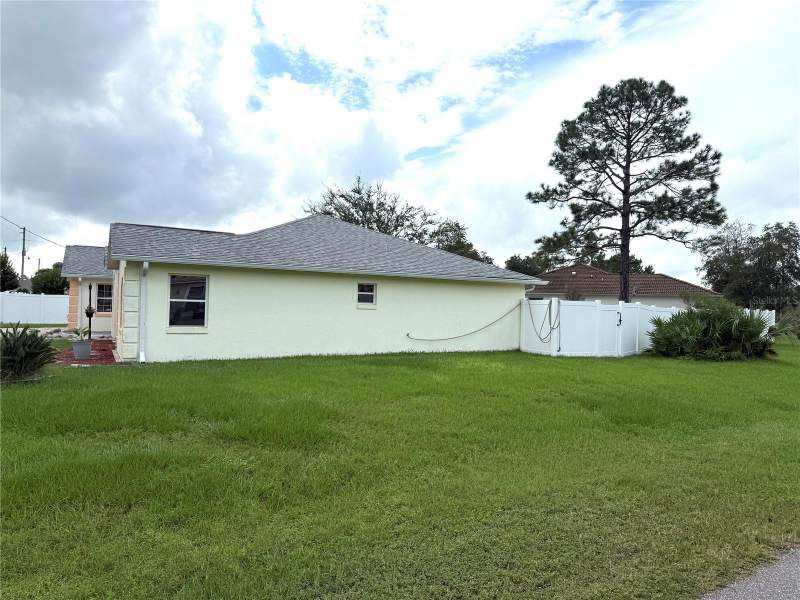 3 bedroom Single Family Residence at 72 Prattwood Lane, Palm Coast Sec 24, Palm Coast — photo 5