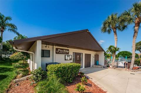2575 Pine Ridge Way #E1, Palm Harbor FL - photo 18 of 27