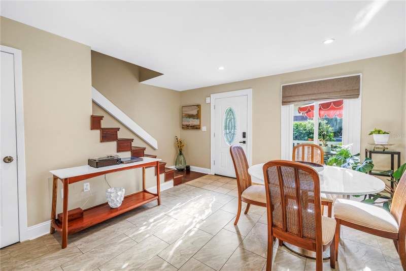 2 bedroom Condominium at 3595 41st Lane #D, Bermuda Bay Beach Condo, St Petersburg — photo 3
