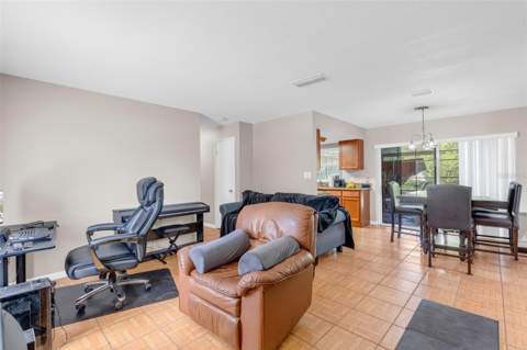 2510 Driftwood Drive, Fern Park FL - photo 6 of 6