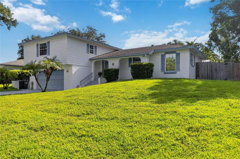 5 bedroom Single Family Residence at 656 Little Wekiva Road, Spring Oaks Unit 3, Altamonte Springs — photo 2