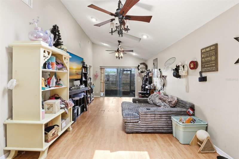 2 bedroom Single Family Residence at 1281 CROSSFIELD DRIVE, SHEELER OAKS PH 3B, APOPKA — photo 3