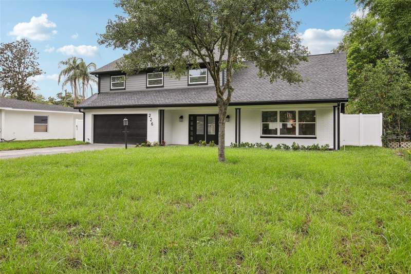 5 bedroom Single Family Residence at 226 Willowick Avenue, Temple Terrace Estates, Temple Terrace — photo 2