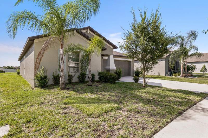 3 bedroom Single Family Residence at 9728 Channing Hill Drive, Belmont South Phase 2D Paseo Al Mar Blvd, Ruskin — photo 4