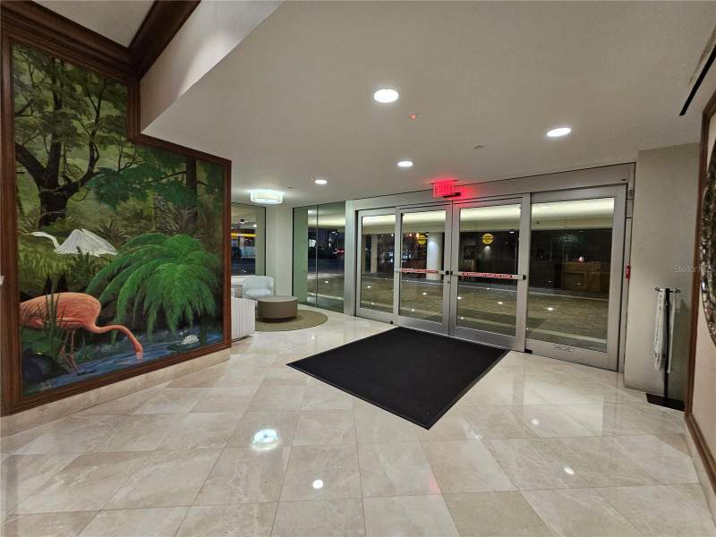2 bedroom Condominium at 1 Beach Drive #911, Bayfront Tower Condo, St Petersburg — photo 3