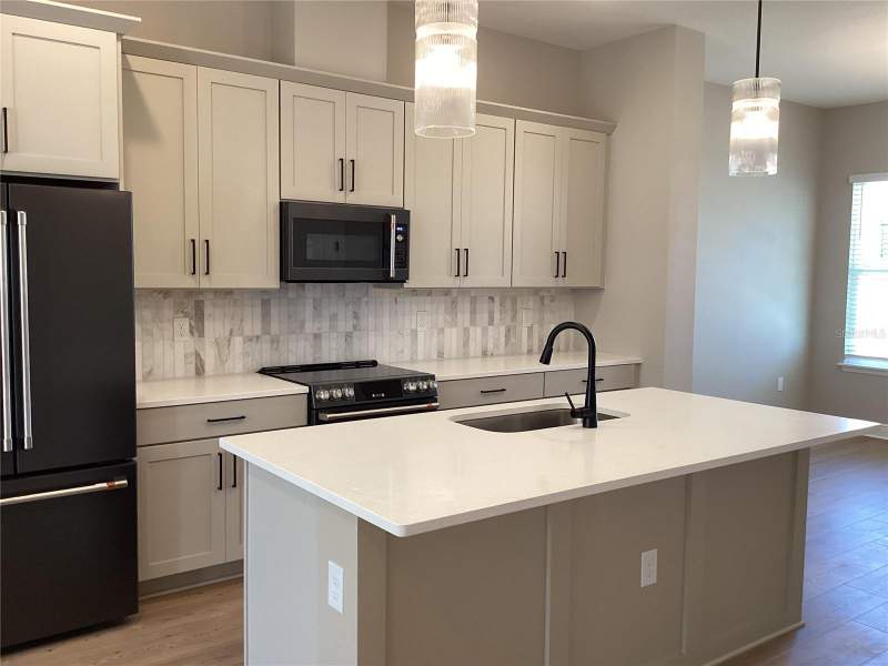 3 bedroom Townhouse at 13419 LEMON ORCHARD BEND, LAKE CAWOOD COVE, WINDERMERE — photo 4