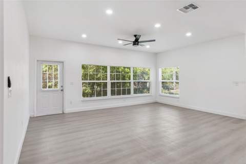 4436 Waterford Drive, Lake Wales FL - photo 16 of 59