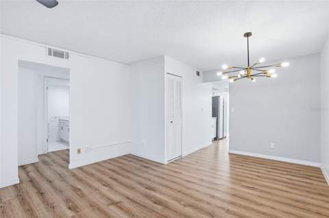5095 Bay Street #210, St Petersburg FL - photo 7 of 29