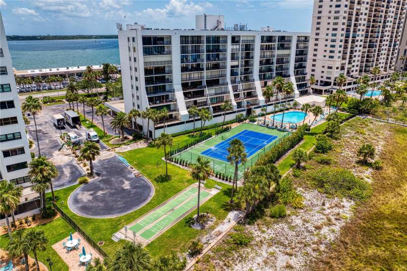 2 bedroom Condominium at 1250 Gulf Boulevard #302, Landmark Towers 2, Clearwater Beach — photo 4