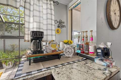 10326 Out Island Drive, Tampa FL - photo 15 of 41