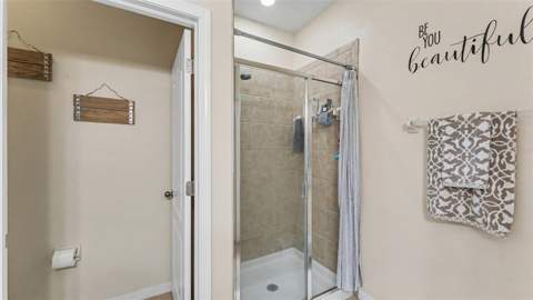 4275 Winding Vine Drive, Lakeland FL - photo 17 of 38