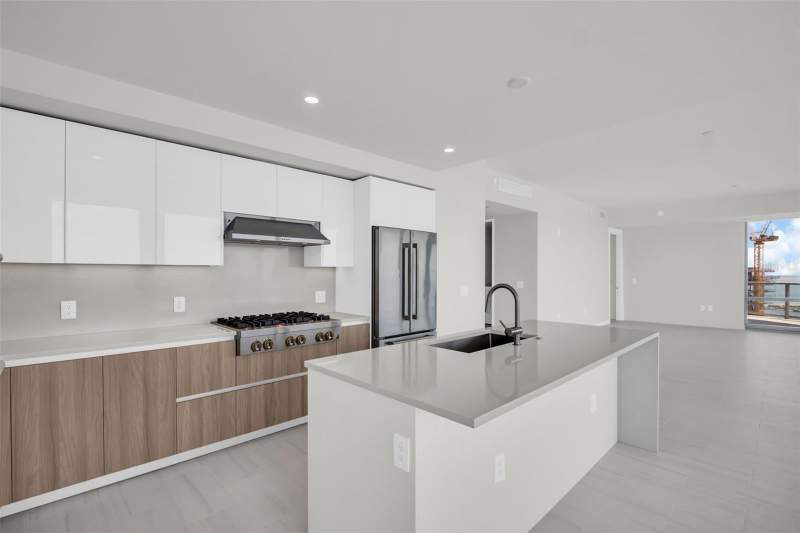 3 bedroom Condominium at 400 Central Avenue #3401, 400 Central, St Petersburg — photo 4