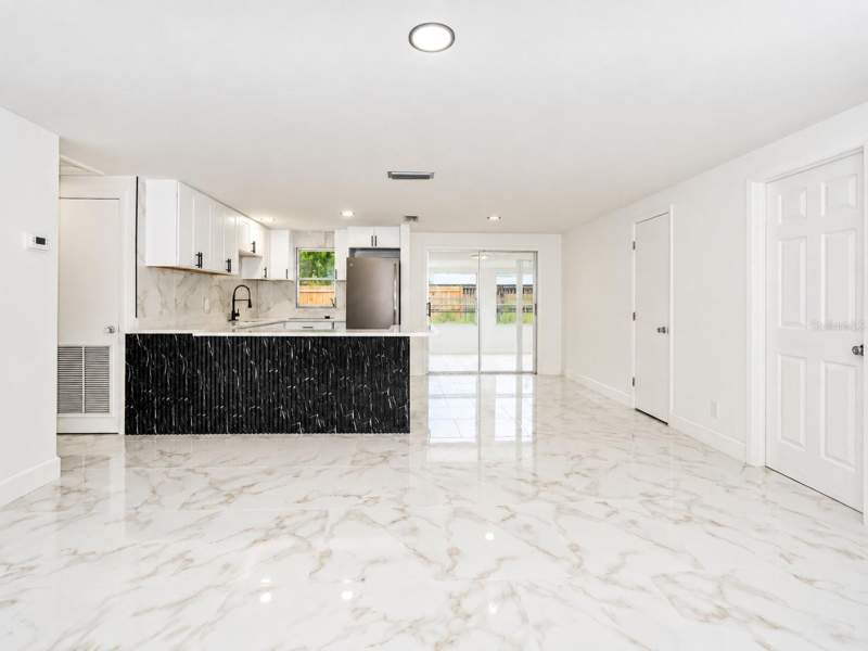 3 bedroom Single Family Residence at 4408 W Elm Street, West Park Estates Unit 5, Tampa — photo 5