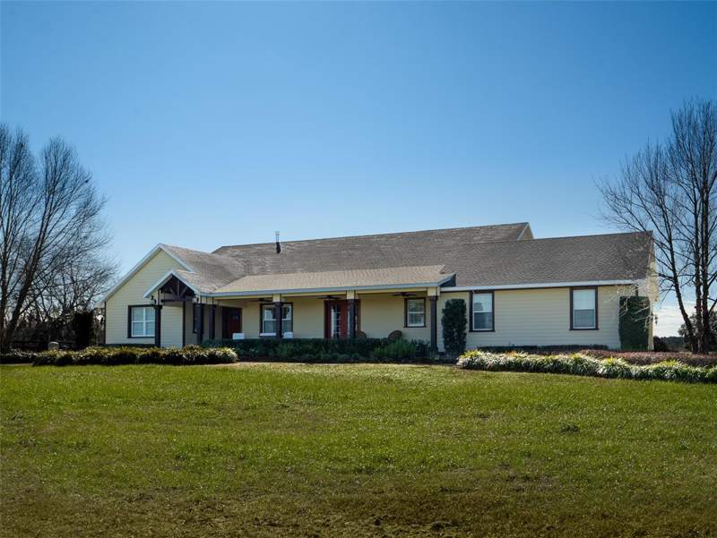 4 bedroom Farm at 11130/11122 W Highway 326, Fellowship Ridge, Ocala — photo 3