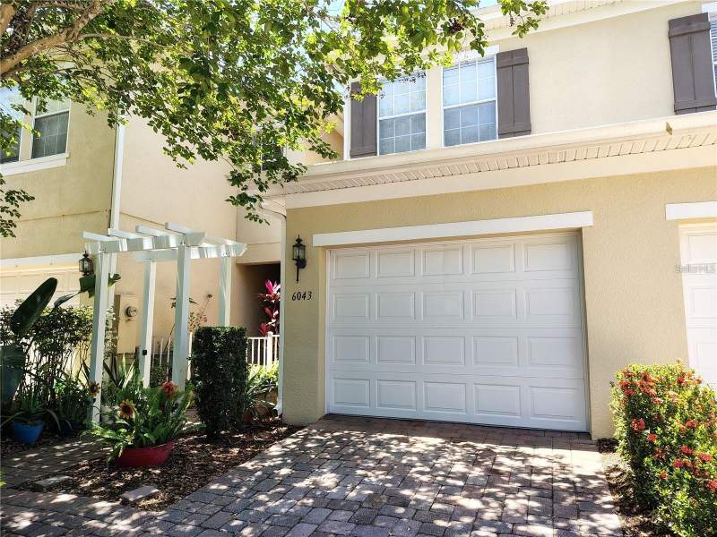 6043 STRADA ISLE WAY home for sale in Villa Capri Metrowest