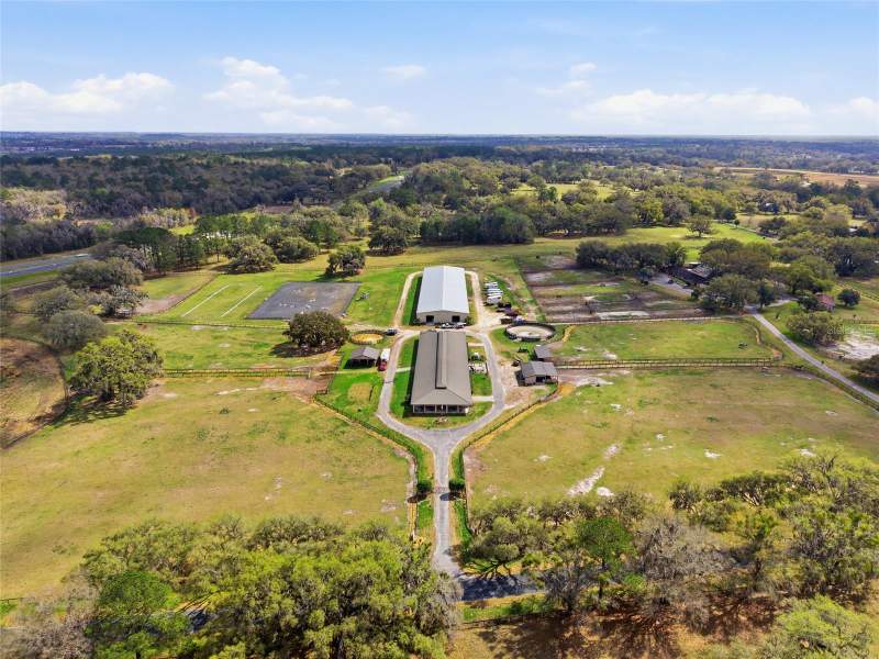 8 bedroom Farm at 6025 NW 115th Avenue, Acreage Non Subdivision, Ocala — photo 2