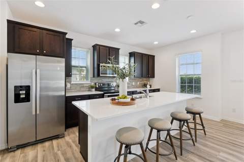 8818 Upper Carrel Circle, Orlando FL - photo 7 of 52