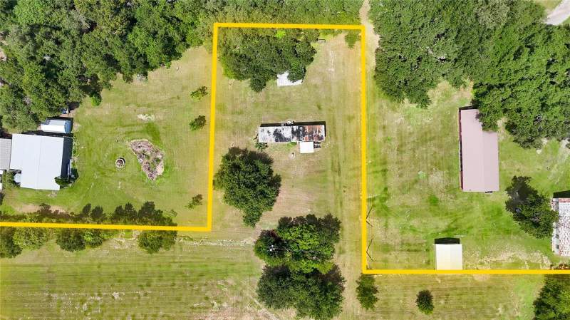3 bedroom Mobile Home at 2452 Welcome Road, Unplatted, Lithia — photo 5