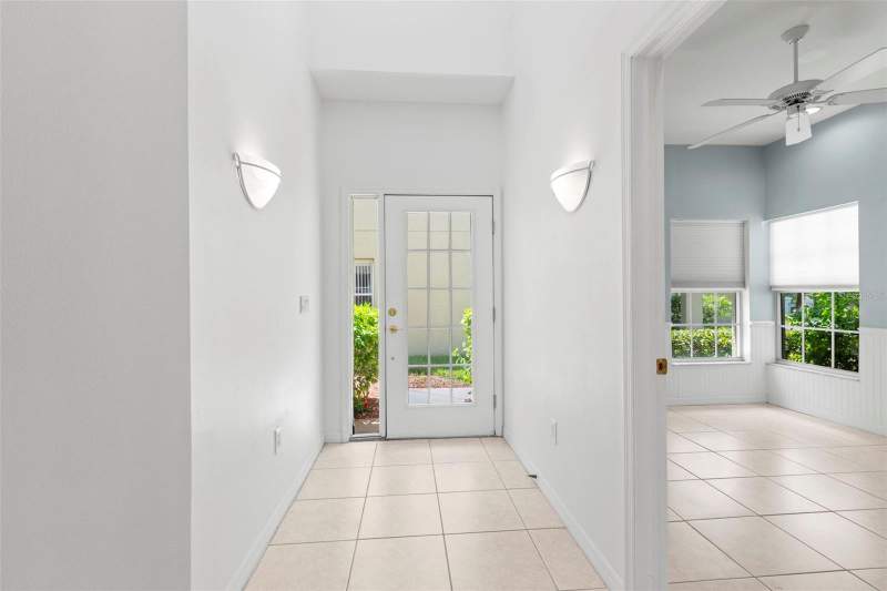 3 bedroom Townhouse at 11117 KAPOK GRAND CIRCLE, KAPOK GRAND, MADEIRA BEACH — photo 4