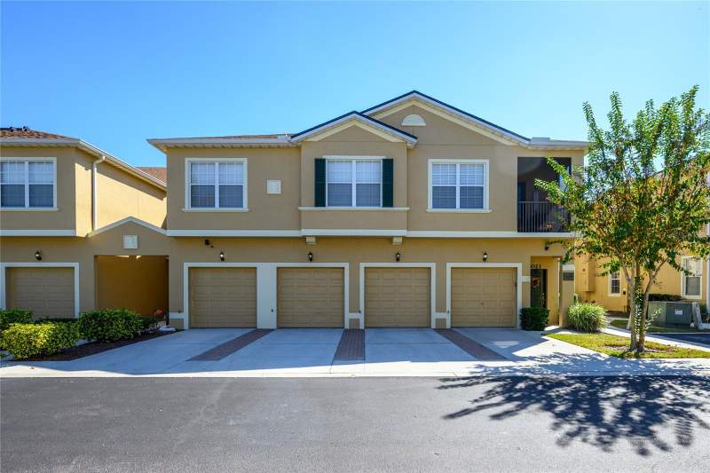 Villas At Chase GrovesCondos for Sale in Lake Mary, FL