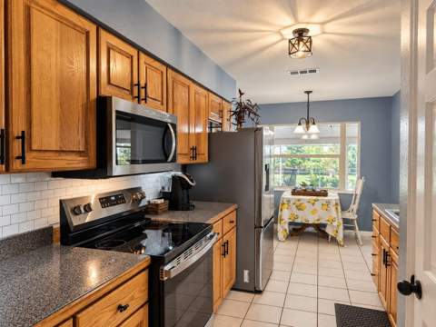 5838 Gibson Shores Drive, Lakeland FL - photo 7 of 31