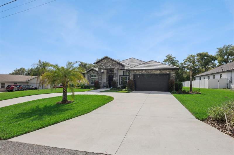 4 bedroom Single Family Residence at 1620 Bowman Street, Clermont Clermont Heights, Clermont — photo 3