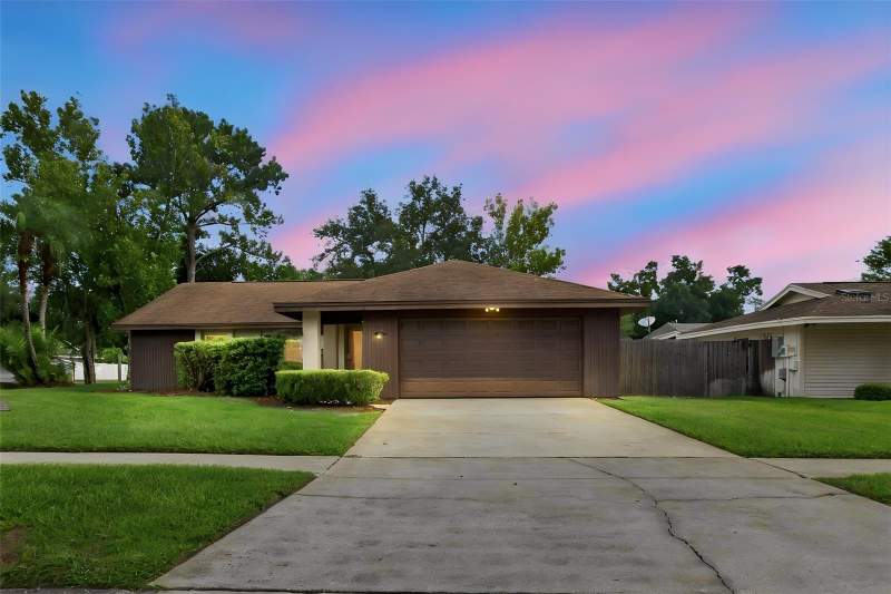 4611 FRESHWIND AVENUE home for sale in Country Place