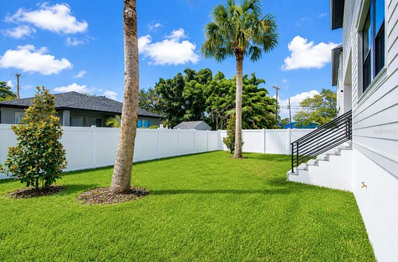 5 bedroom Single Family Residence at 7303 S Fitzgerald Street, Port Tampa City Map, Tampa — photo 5