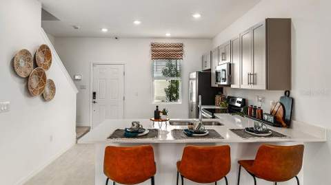 10621 Orbit Terrace, Sarasota FL - photo 7 of 30