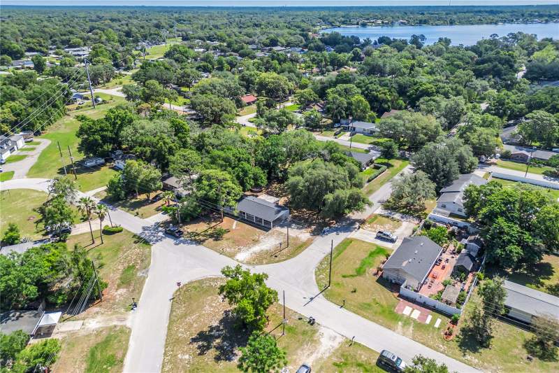 3 bedroom Single Family Residence at 2201 CAMELLIA DRIVE, LAKE BRANTLEY ISLES 2ND ADD, LONGWOOD — photo 2