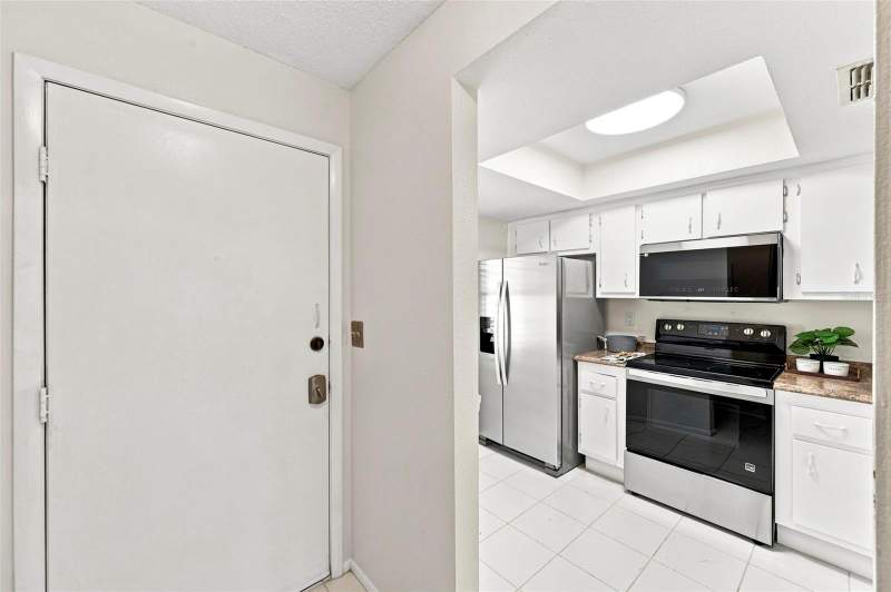 1 bedroom Villa at 2465 Northside Drive #1604, Woodland Villas Condo 1, Clearwater — photo 5