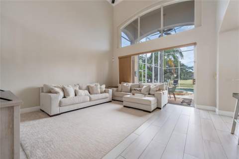 1524 The Oaks Boulevard, Kissimmee FL - photo 6 of 34