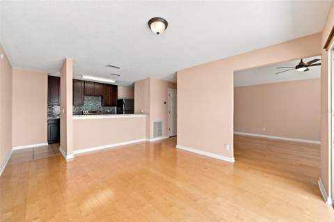 10836 Venice Circle, Tampa FL - photo 16 of 43