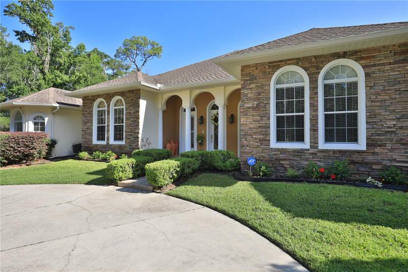 4 bedroom Single Family Residence at 1351 SE 91st Place, Turning Hawk Ranch Un 02, Ocala — photo 3