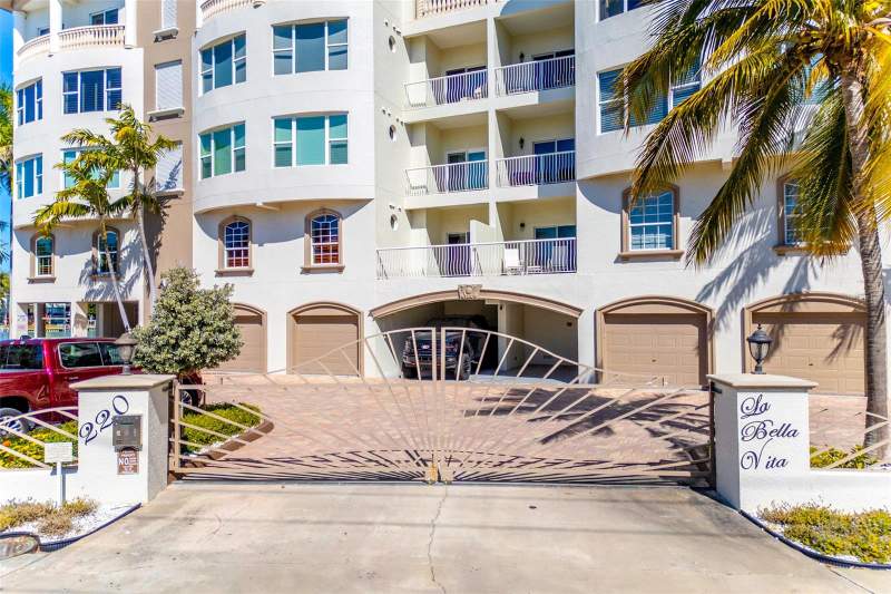4 bedroom Condominium at 220 108th Avenue #304, La Bella Vita Condo, Treasure Island — photo 5