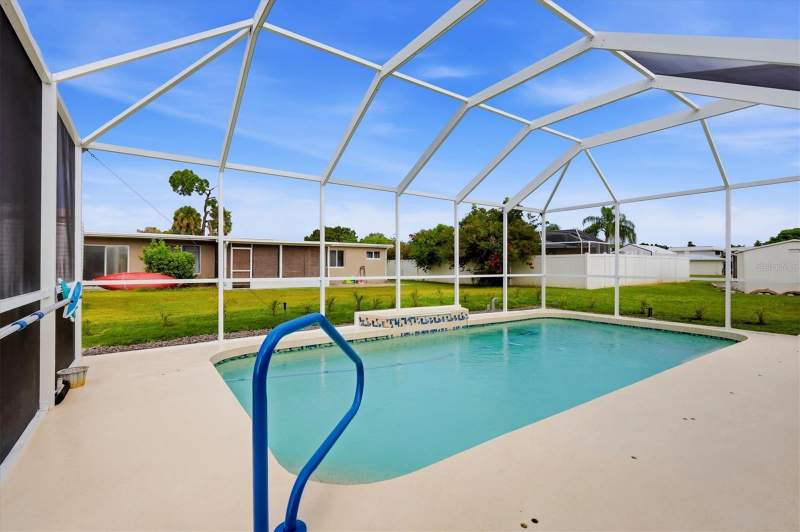 2 bedroom Single Family Residence at 2441 Beacon Drive, Port Charlotte Golf Crse Sec Rep, Port Charlotte — photo 5