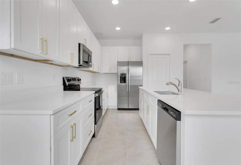 5 bedroom Single Family Residence at 292 Elena Lavin Circle, Yucatan Gardens, Orlando — photo 5