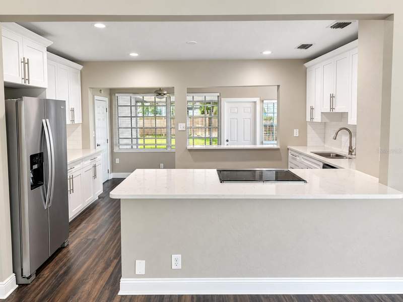 2 bedroom Single Family Residence at 3184 11th Avenue, Floral Villa Estates Rep, St Petersburg — photo 4