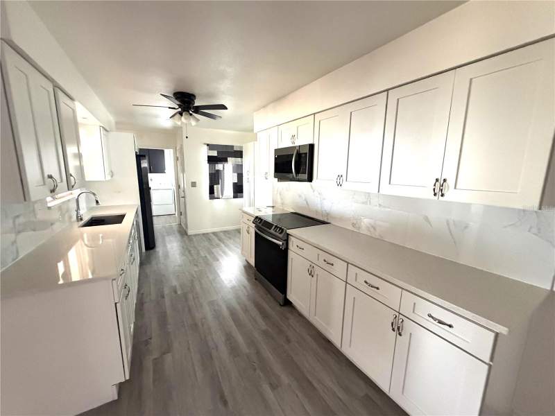2 bedroom Single Family Residence at 1205 HACIENDA DRIVE, DEL WEBBS SUN CITY FLORIDA UN, SUN CITY CENTER — photo 5