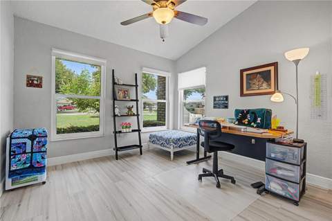 6207 Huntington Drive, Zephyrhills FL - photo 22 of 50